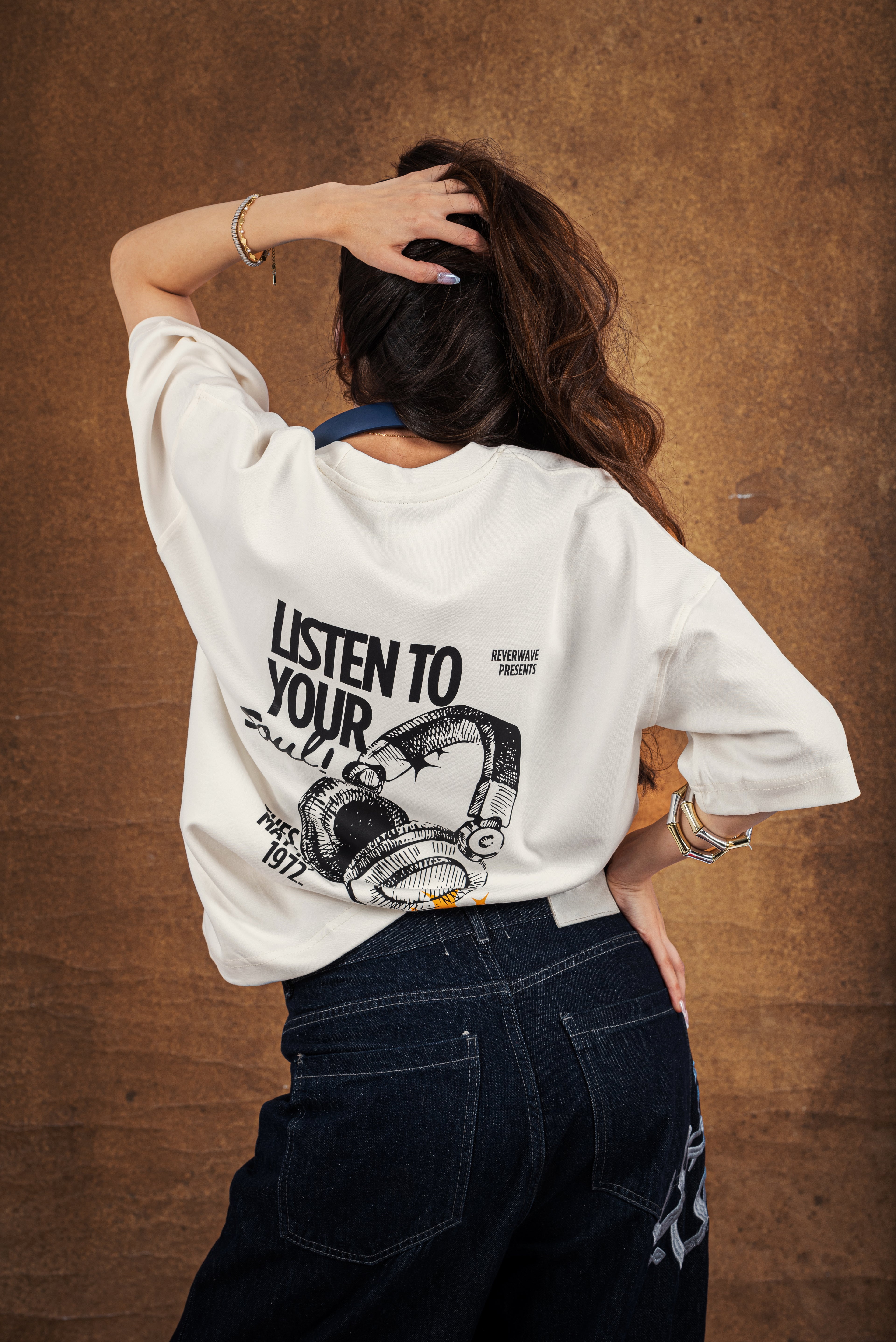 RW WHITE BOXY-T HEADPHONES PRINT