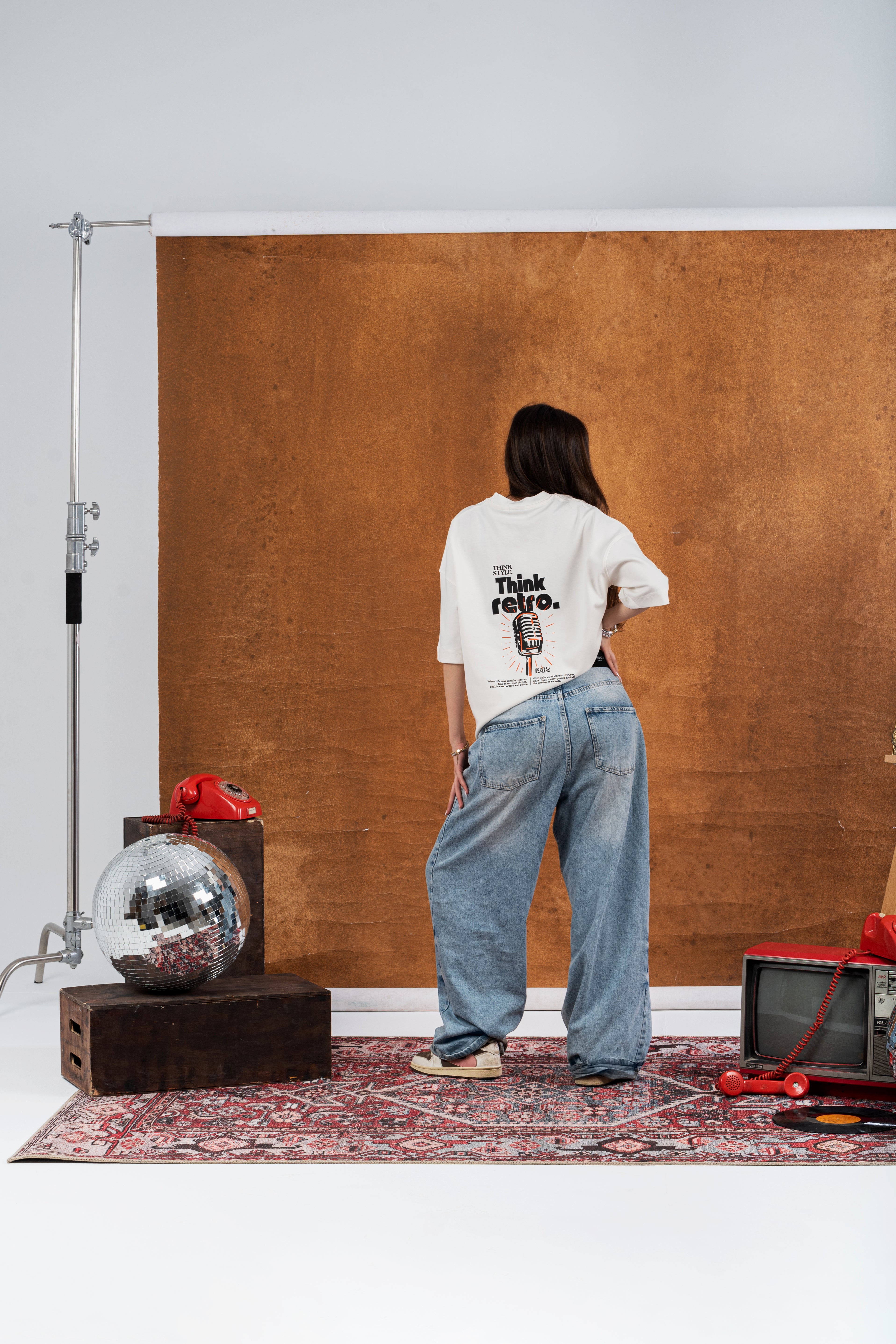 RW WHITE BOXY-T MIC PRINT